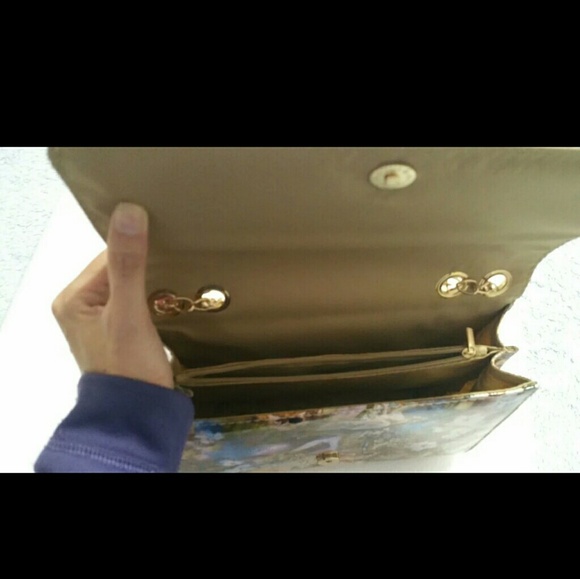 2 purses - Picture 3 of 3